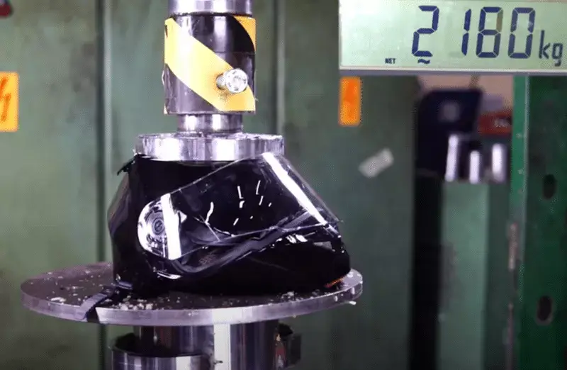 Full Face MTB Helmet Protection Test by Hydraulic Press